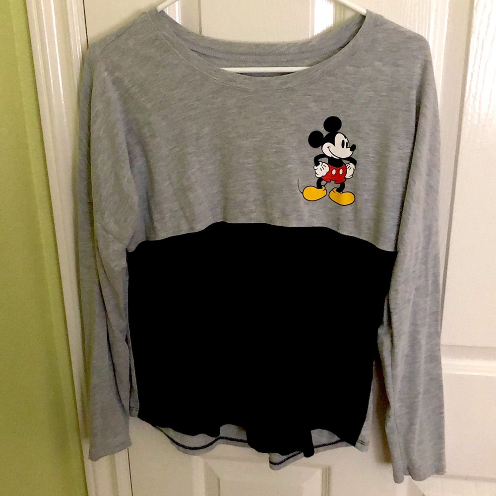 Size L Mickey long sleeve